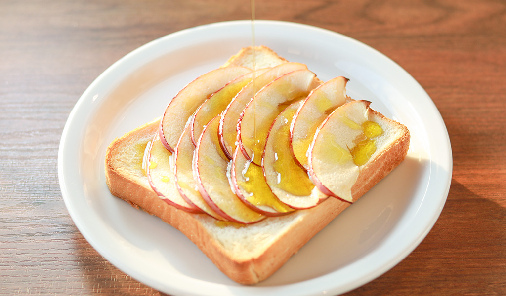 ホットリンゴのハニートースト オリーブオイルレシピ 井上誠耕園